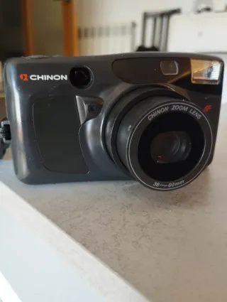 Cámara Chinon Zoom Lens AF
