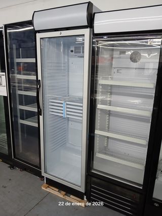 Nevera expositora refrigerada 742026971