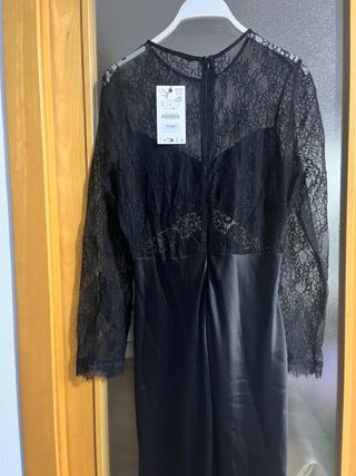 Vestido encaje Zara negro
