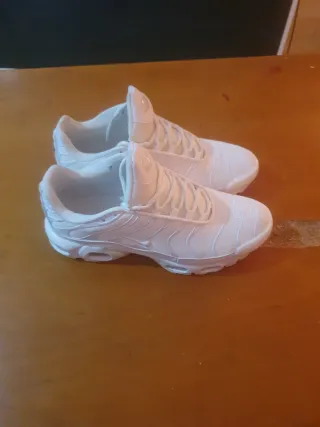 Tenis Nike TN Blancos