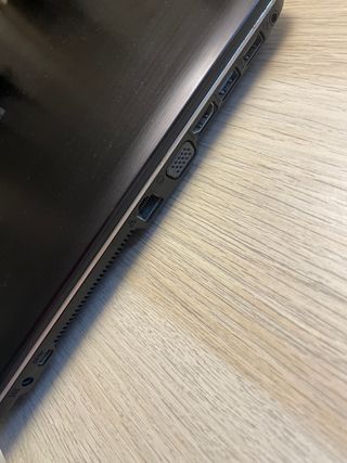 Portátil Asus X540L Series Negro/dorado