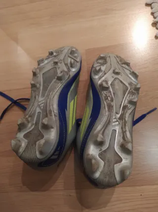 Botas de fútbol Adidas F50 niño