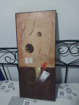 Espejo y 2 cuadros decorativos