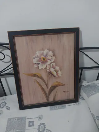 Espejo y 2 cuadros decorativos