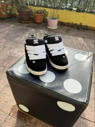 Tenis DC Shoes Negros y Blancos
