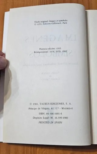 Imagenes y Simbolos La religión Nuer