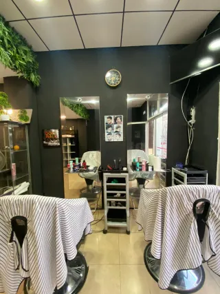 Traspaso Barbería con licencias y Clientes