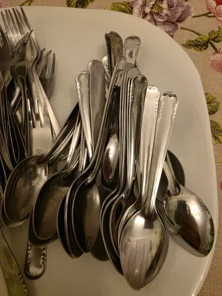 Oferton!!! Juego de cubiertos inoxidable.