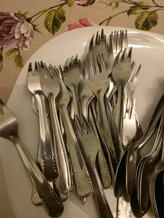 Oferton!!! Juego de cubiertos inoxidable.