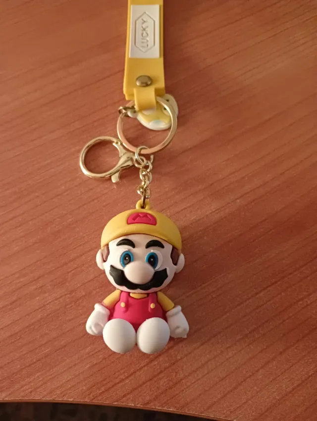 LLAVERO SUPER MARIO NUEVO