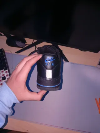 Nike Air Force 1 Talla 42.5 Negras