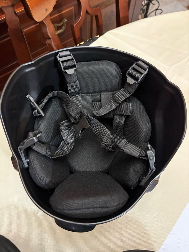 Casco, Chaleco Táctico y Cinturón Modular