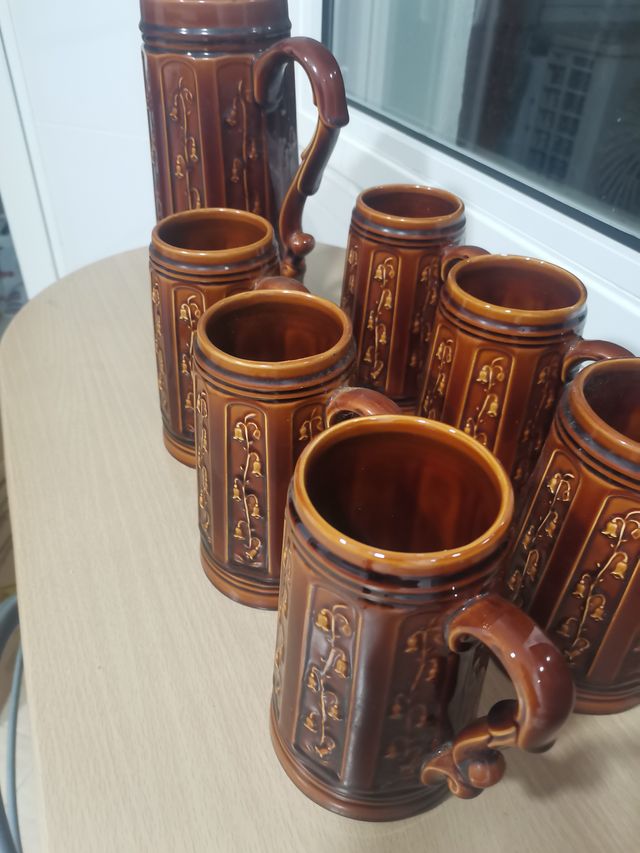 Jarra y 6 Vasos Cerámica Marrón