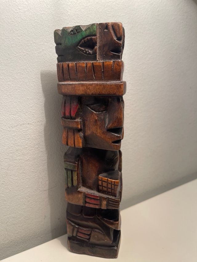 Escultura Maya/Azteca de Madera