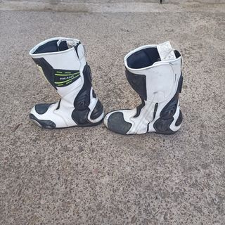 Botas de moto asfalto marca RAINERS
