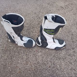 Botas de moto asfalto marca RAINERS