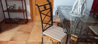 Mesa , 4 Sillas de Forja y lampara