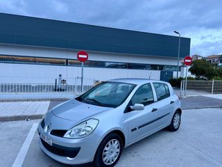 RENAULT CLIO 1.5 DCi 85CV !! 2.950€ !!
