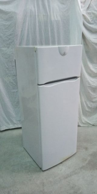 Nevera Indesit Blanca