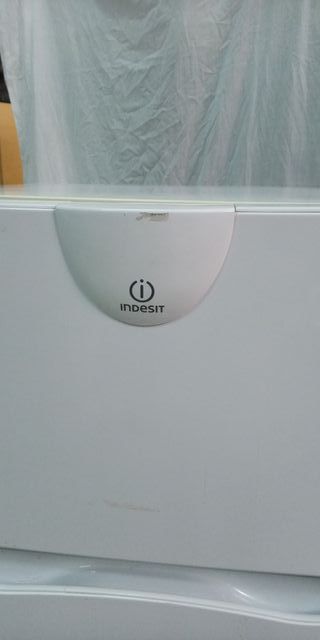 Nevera Indesit Blanca