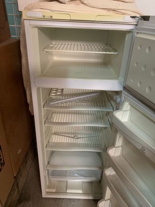 Nevera Indesit Blanca