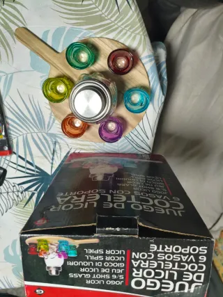 Juego Licor Coctelera Calavera 6 Vasos