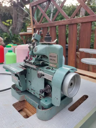 Máquina coser Overlock Mauser Spezial