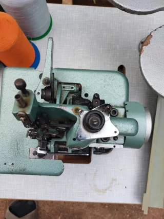 Máquina coser Overlock Mauser Spezial
