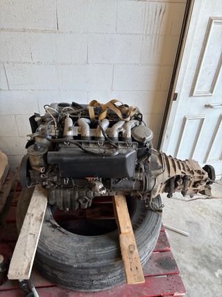 Motor Mercedes OM602 con caja 5v