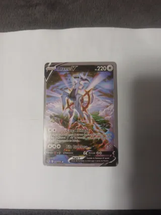 Carta Pokémon Arceus V colección legendaria