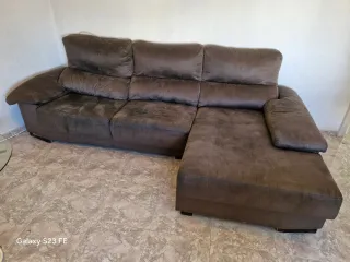 Sofá chaise longue marrón