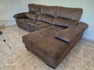 Sofá chaise longue marrón