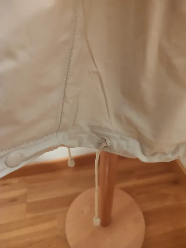 Gabardina fina impermeable beige Talla L