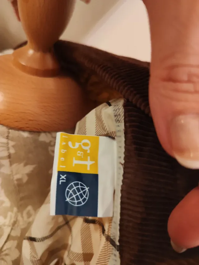 Gabardina fina impermeable beige Talla L