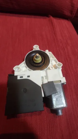 Motor Elevalunas Delantero Derecho Audi A3