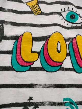 Camiseta blanca con estampado