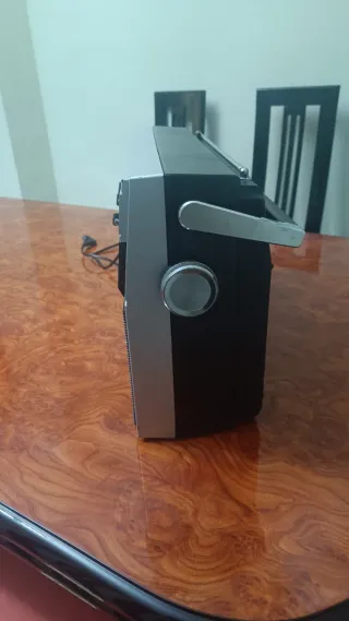 Boombox Sankei TCR-8880 Radio Cassette