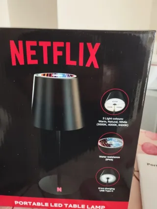 Lampada LED portatile Netflix