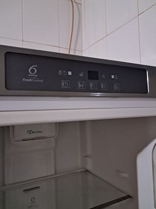 Frigorífico 1 puerta WHIRLPOOL (Solo Nevera)