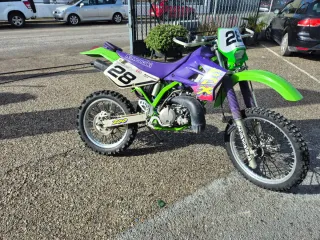 Kawasaki KDX 200 2T Enduro clásica – OFF ROAD