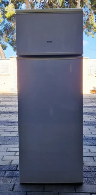 Frigorífico Icecool 2 Puertas IRCE144W