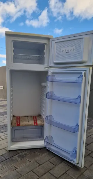 Frigorífico Icecool 2 Puertas IRCE144W