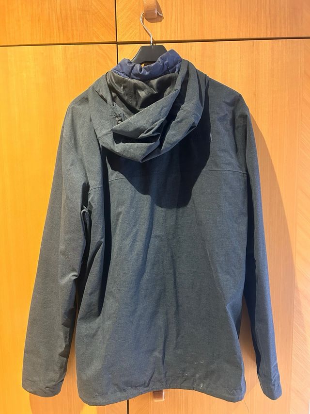 Chaqueta The North Face Gris