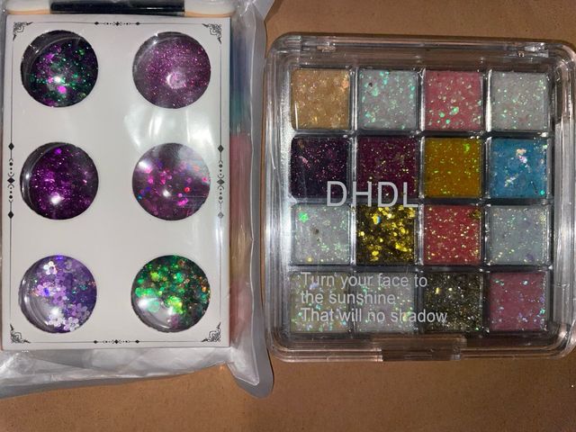 2 Sets Maquillaje Fiesta Glitter