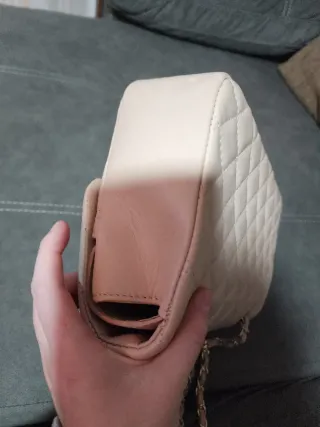 Bolso piel beige acolchado