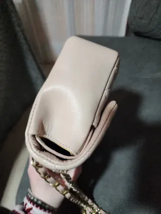 Bolso piel beige acolchado