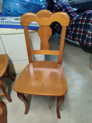 Mesa y 6 sillas madera maciza