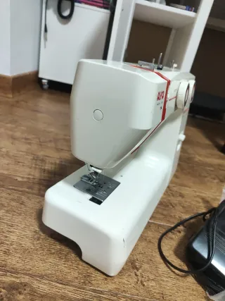 Máquina de coser SINGER Brilliance 6180