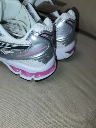 Zapatillas Asics Gel Kayano 14 Plata/Blanco