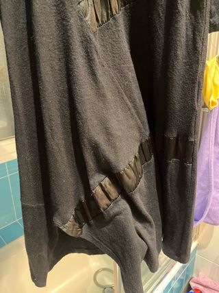 Vestido negro manga larga